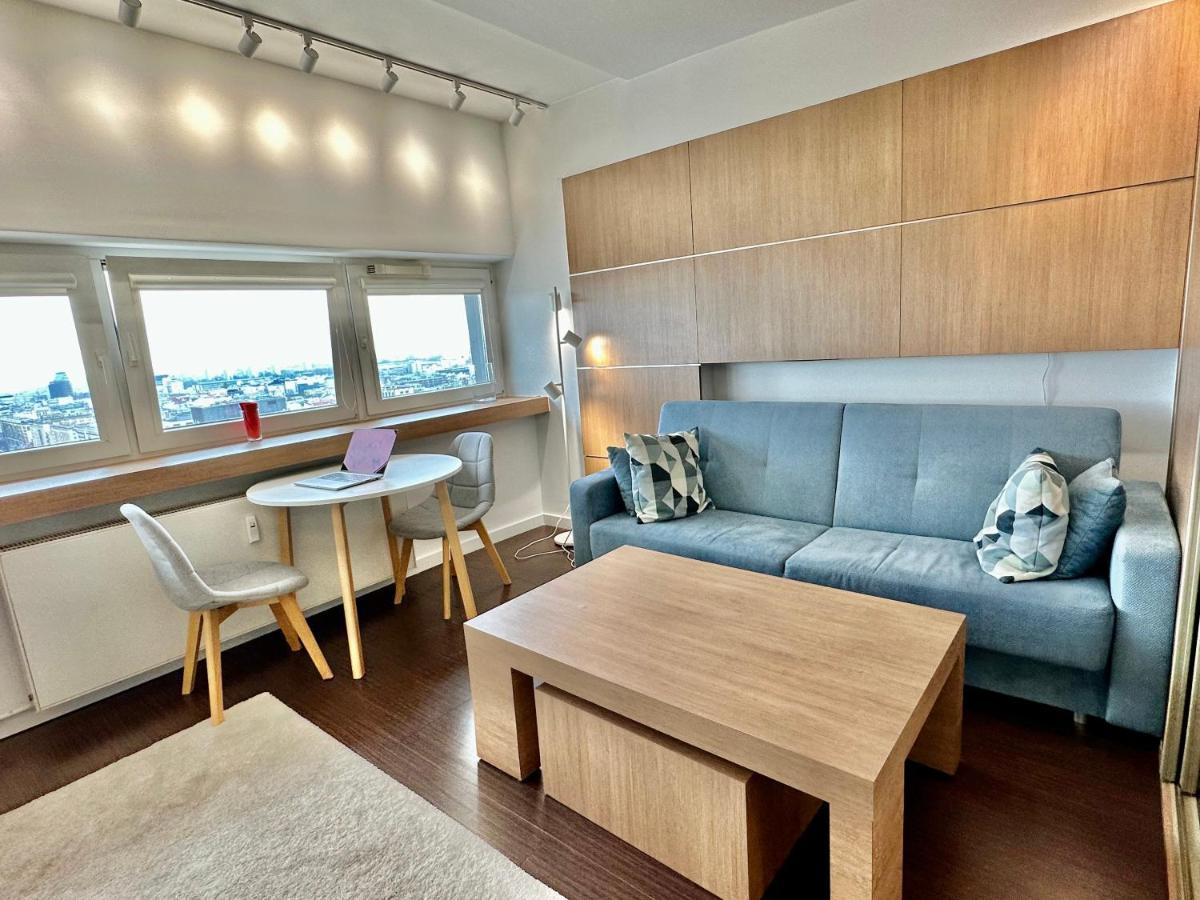 Top Metro X2 Fast Wifi 400 Mbs 70'Tv Netflix Hbo Max Appletv+ Disney+ Warsaw Exterior photo